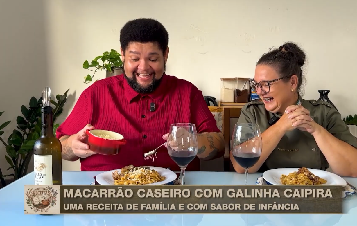 Galinha caipira com macarrão caseiro: uma receita de afeto