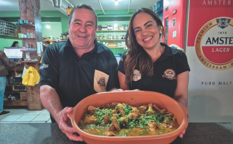Galinha caipira é destaque na Rota da Ferradura