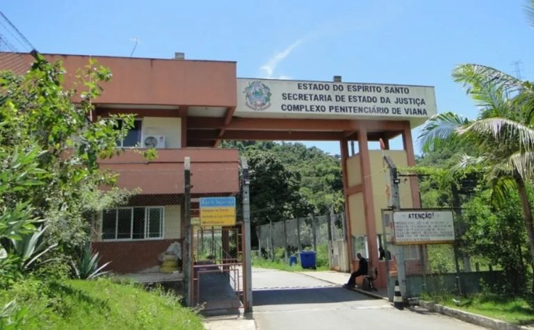 Homem vai trabalhar em presídio e acaba preso em Viana