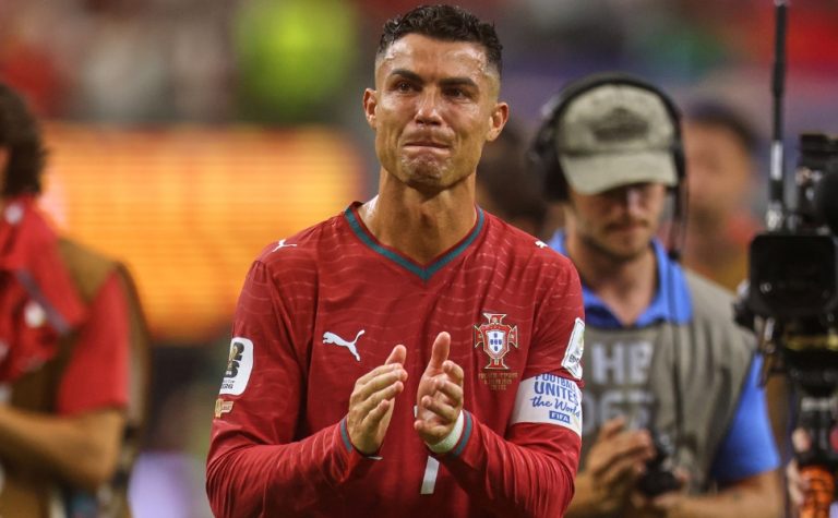 Jornais destacam lágrimas de CR7 e colocam Jorge Jesus como técnico de Portugal
