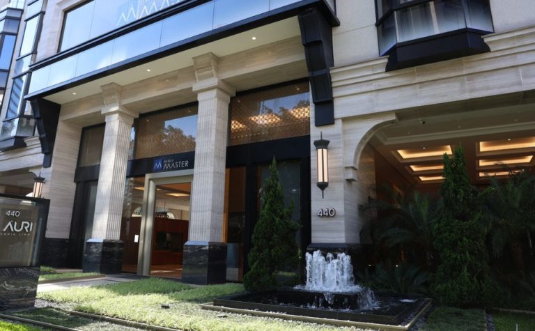 Justiça do Rio determina bloqueio de contas do Banco Master