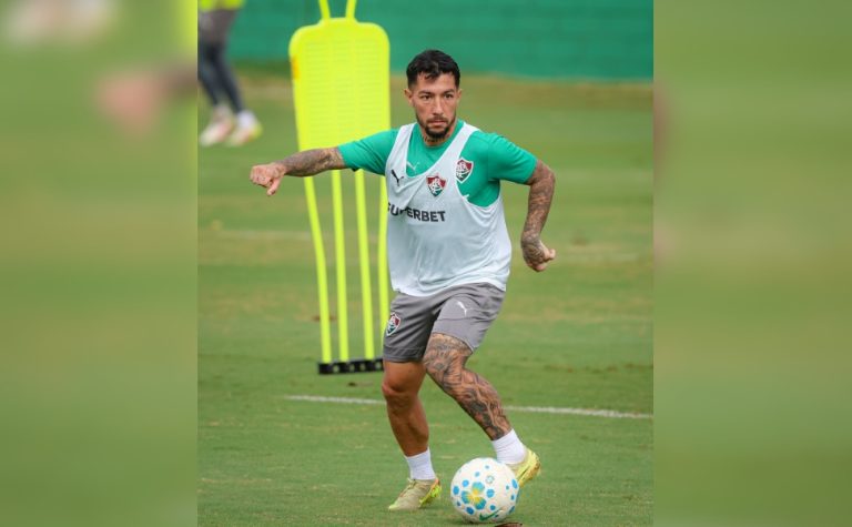Lucho Acosta renova contrato e vai ficar no Fluminense por mais 1 ano