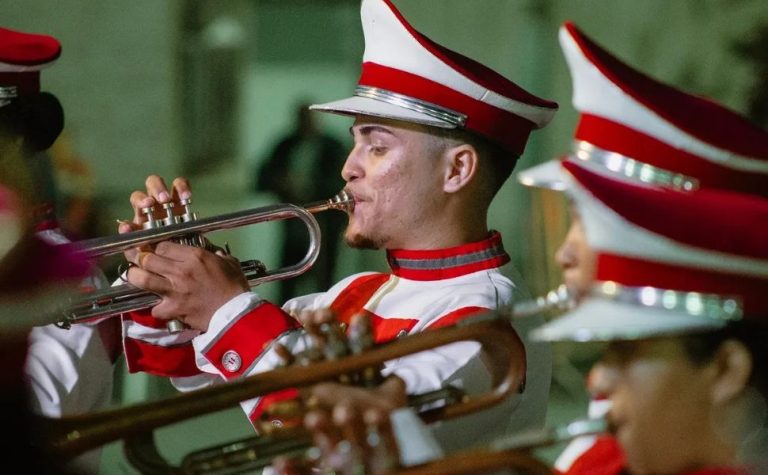 Mais de mil músicos participam de concurso nacional de bandas e fanfarras na Serra