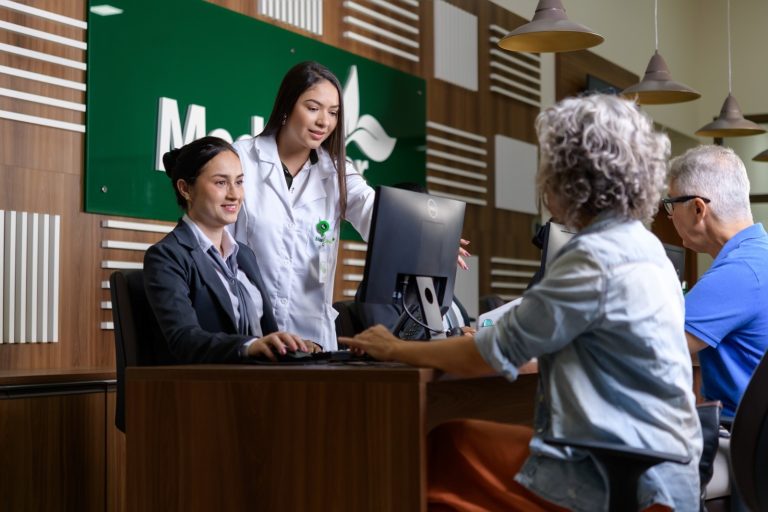MedSênior abre mais de 400 vagas de emprego no país, 145 delas em Vitória