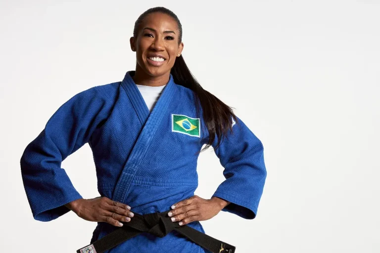 Medalhista olímpica, Ketleyn Quadros anuncia aposentadoria dos tatames