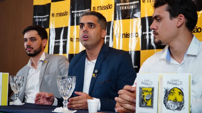 Missão oficializa candidatura de Renan Hallais ao Governo de Pernambuco