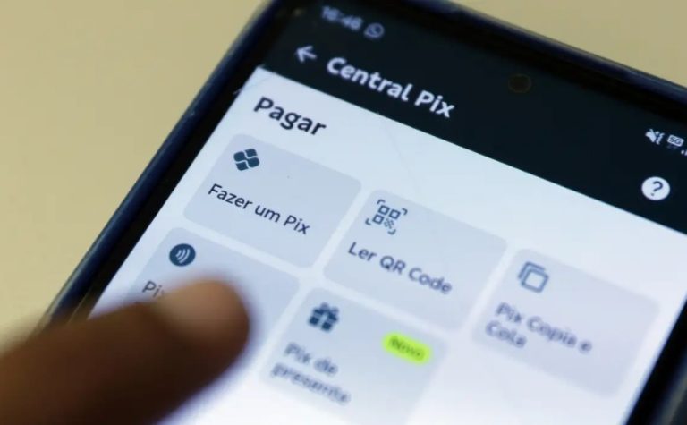 Modelo do Pix desafia controle financeiro dos EUA sobre o Brasil