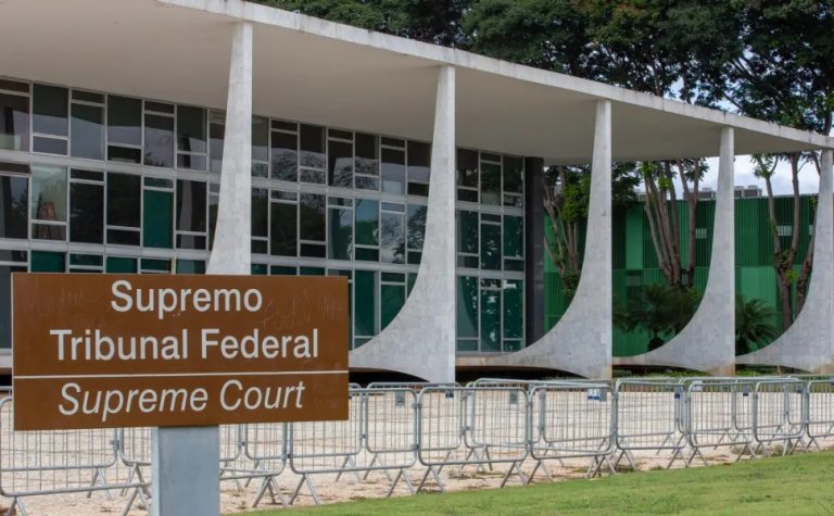 Moraes marca para 28 de julho depoimento de Flávio Bolsonaro à PF