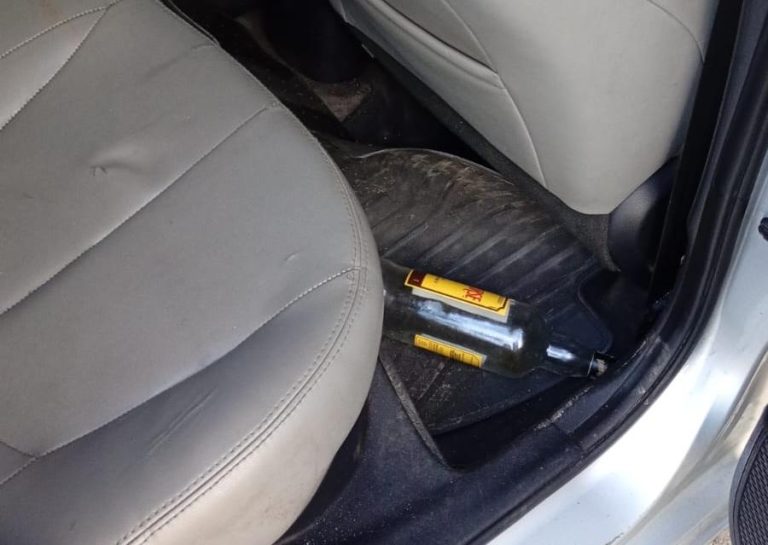 Motorista embriagado é detido pela Guarda de Vitória após bater com carro em praça