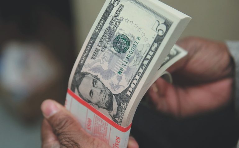 Novo tarifaço dos Estados Unidos pode reduzir lucro de empresas capixabas