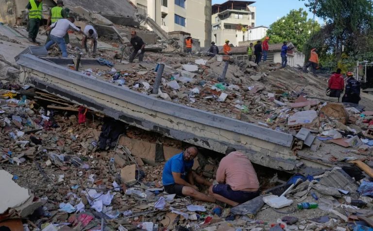 Número de mortos em terremotos na Venezuela sobe para 3.535