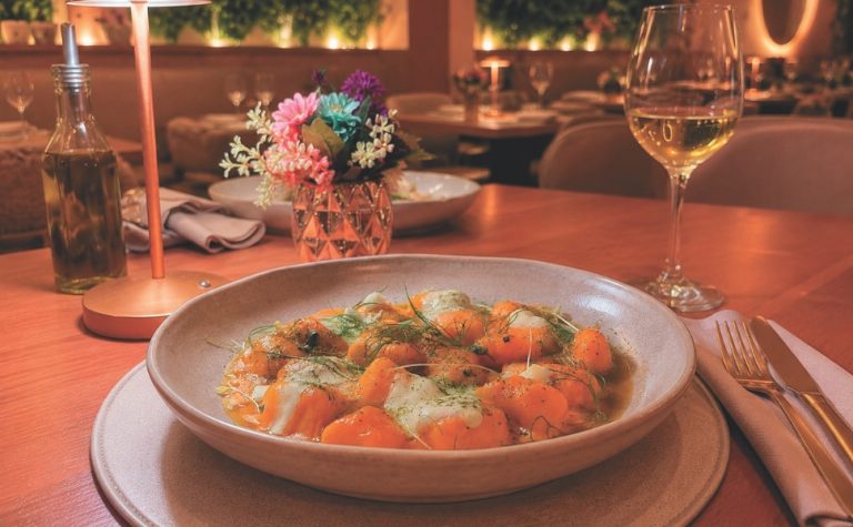 Opções de gastronomia na Prainha que fazem sucesso na região
