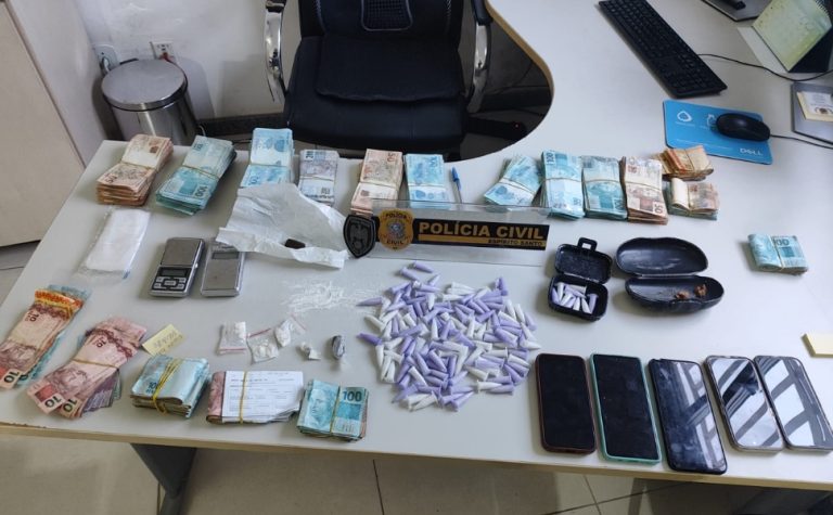 Operação em Santa Maria de Jetibá prende 5 e apreende carro de luxo de R$ 385 mil