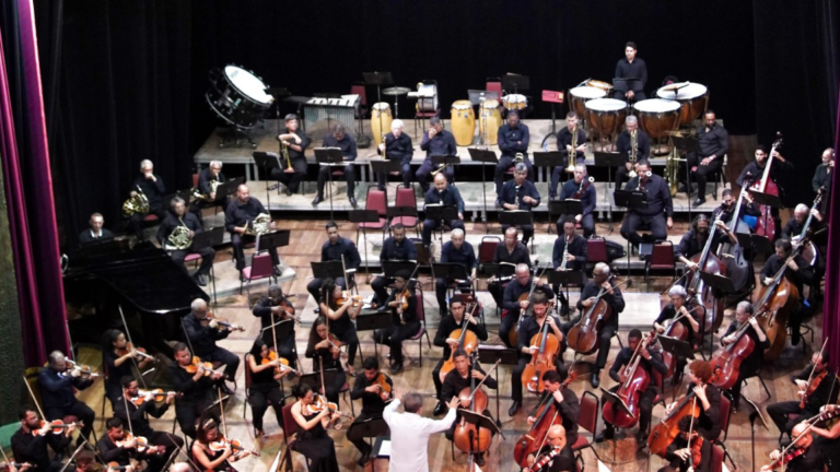 Orquestra do Recife faz 96 anos e Banda Sinfônica celebra o Rock