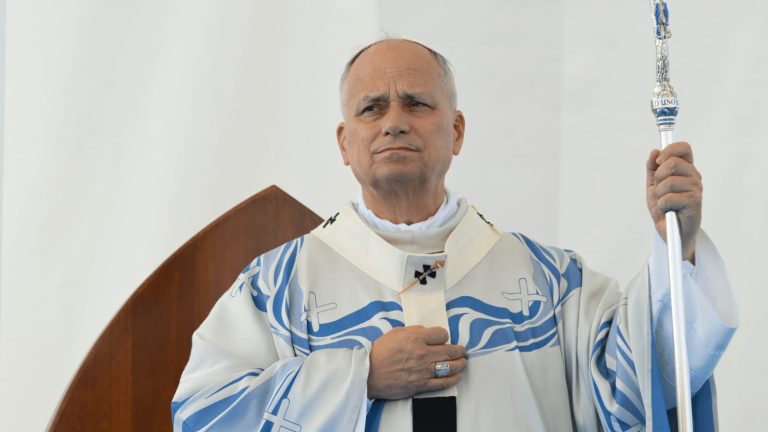 Papa Leão pede aos EUA que acolham imigrantes em apelo de 4 de julho