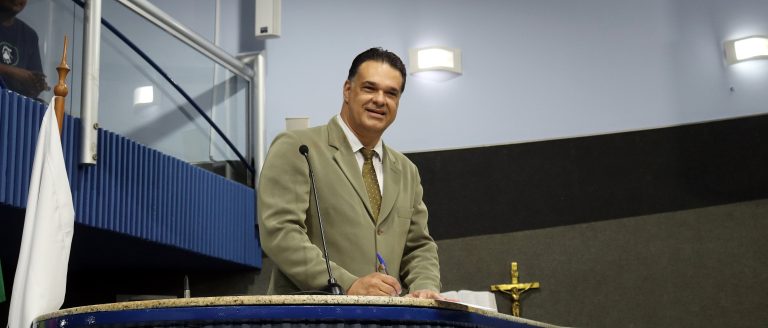 Partido Novo lança hoje vereador ao Senado e suplentes