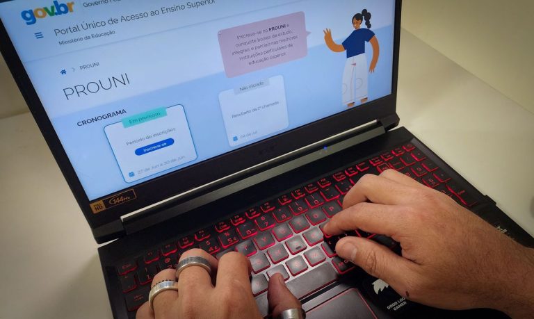Prouni 2026: inscrição gratuita para o 2º semestre começa nesta terça