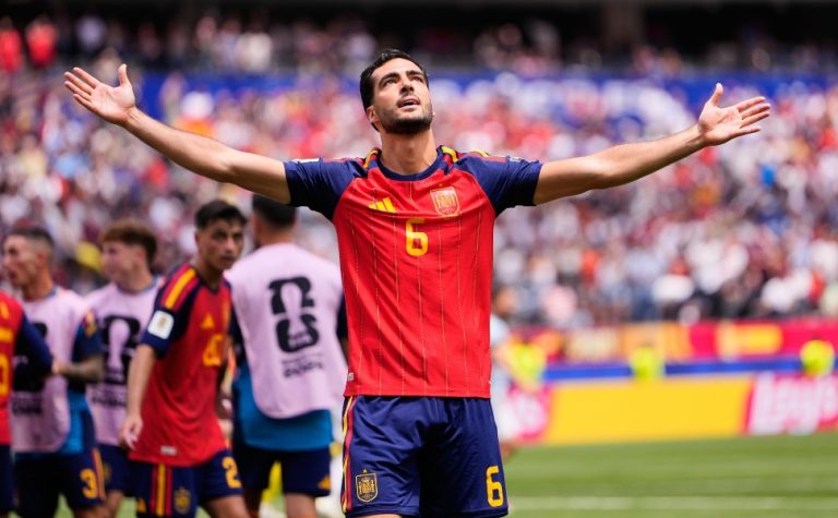 Quem é o artilheiro talismã que colocou a Espanha na semifinal da Copa