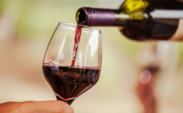 ExpoVinhos: feira para degustar mais de 1.400 vinhos volta à Vitória