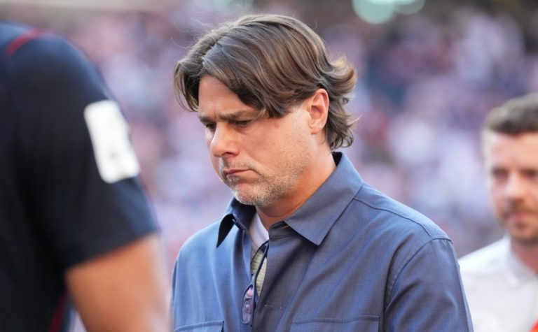 Técnico dos EUA desabafa sobre caso Balogun após queda na Copa