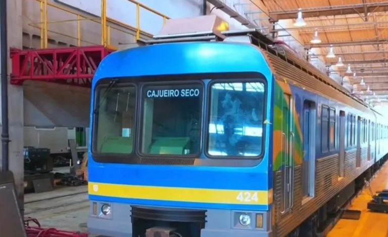 Trem adquirido em BH pelo Metrô do Recife fará primeira viagem com passageiros hoje