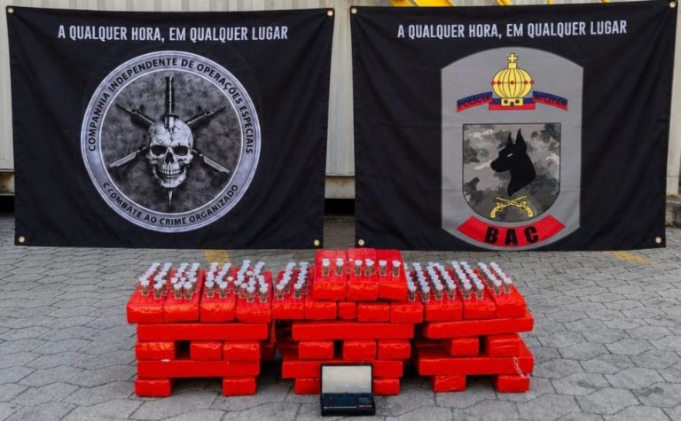 Tropa de Elite da Polícia Militar apreende 40 kg de drogas em ação contra o PCV