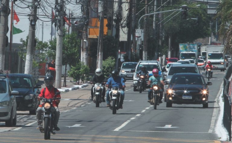 Um motociclista morre no ES a cada 16 horas