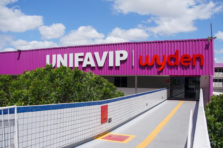 UniFavip Wyden faz 25 anos consolidando ensino superior de qualidade no Agreste