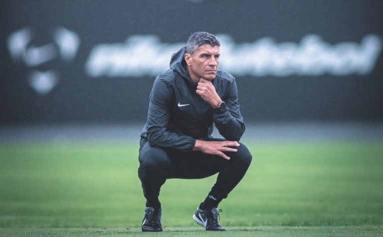Vasco recomeça no Brasileirão com cara nova no banco