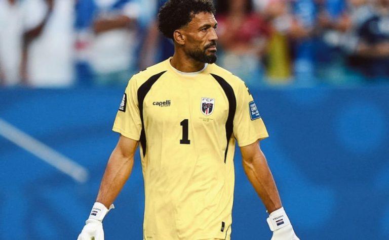 Vozinha não poderá usar apelido na camisa de seu novo clube