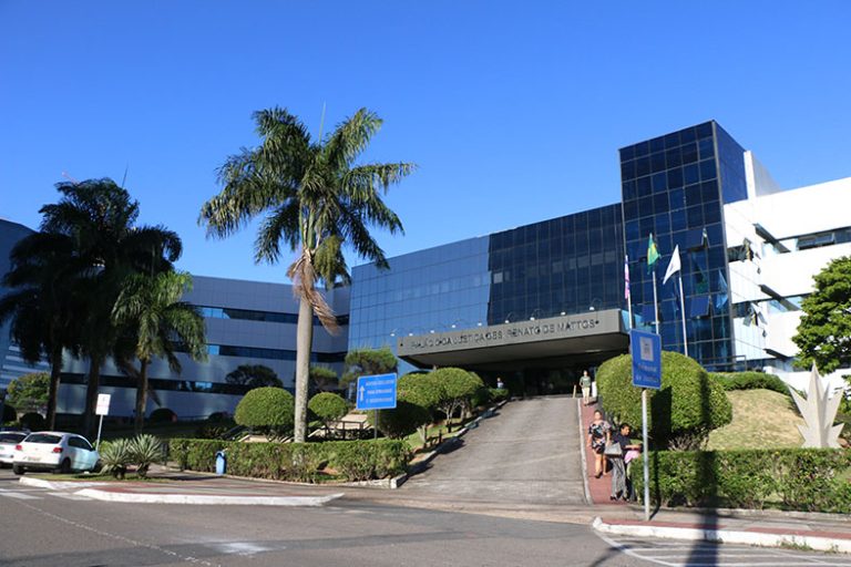 15 concursos abertos no ES com salários de até R$ 13.358