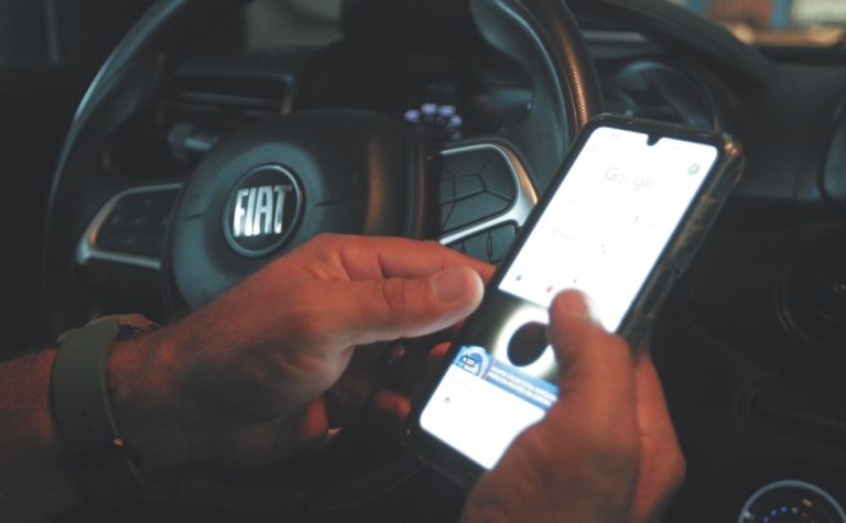 Espírito Santo tem 18 mil multas só este ano por uso de celular no trânsito