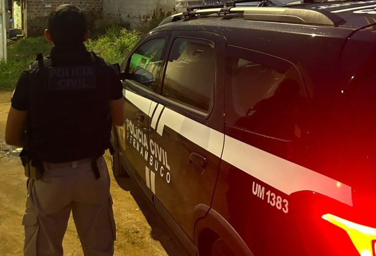 Adolescente de 13 anos morre atingido por tiro na cabeça em barbearia