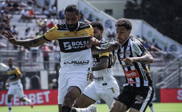 Athletic-MG faz 2 a 0 no líder Criciúma e se aproxima do G6