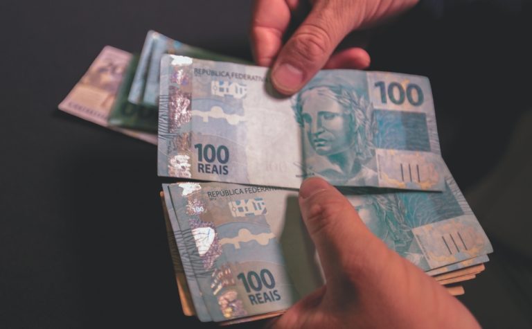 900 mil capixabas podem reduzir valor de dívidas com bancos em até 44%