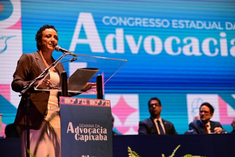 Congresso da OAB-ES debate IA e reforma do Código Civil