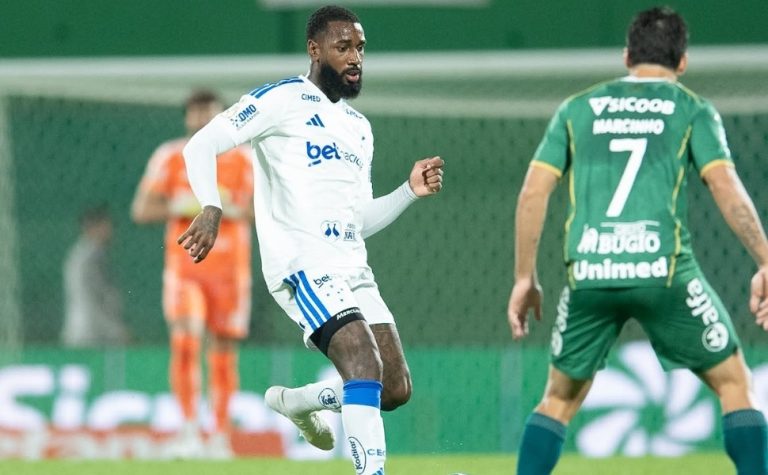 Cruzeiro e Chapecoense empatam no 4º jogo sem gol da Copa do Brasil