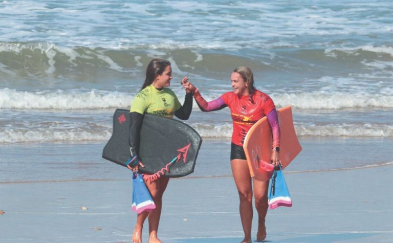 Disputa pelo título mundial de bodyboarding vai das Maldivas à Serra