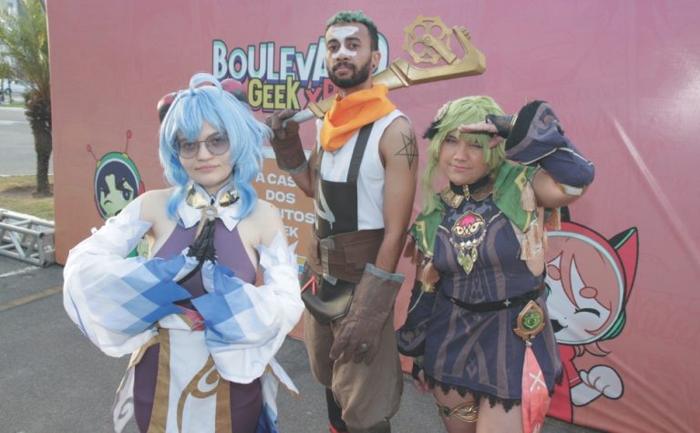 Encontro com dubladores, k-pop e cosplay em Vila Velha