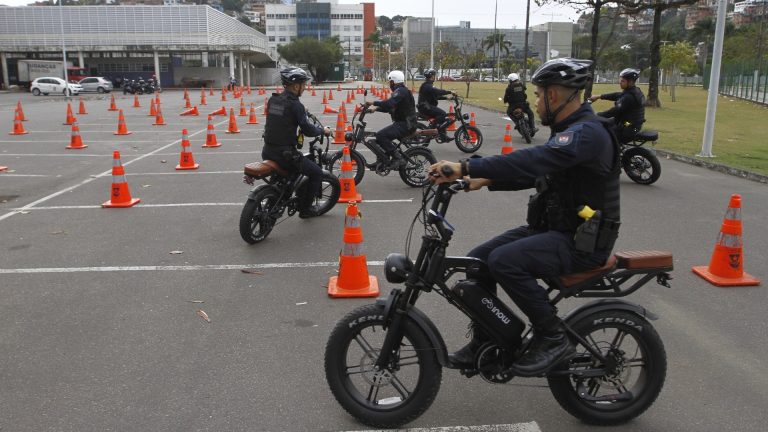 Guarda de Vitória terá bike elétrica para fazer ronda nas praias