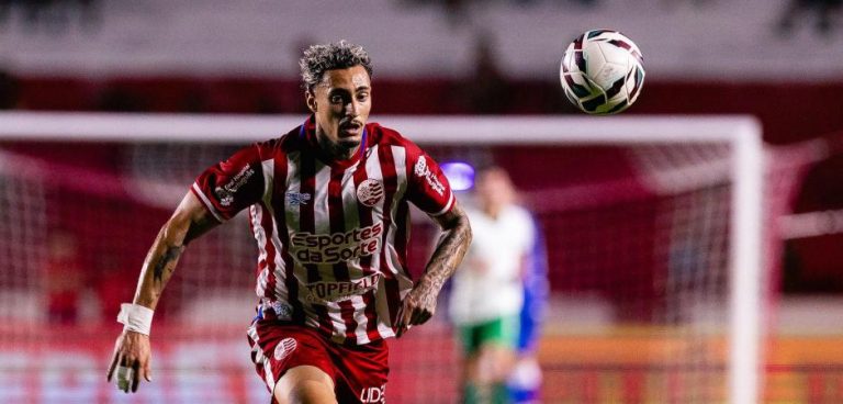 Náutico recebe Atlético-GO nos Aflitos neste domingo (9)