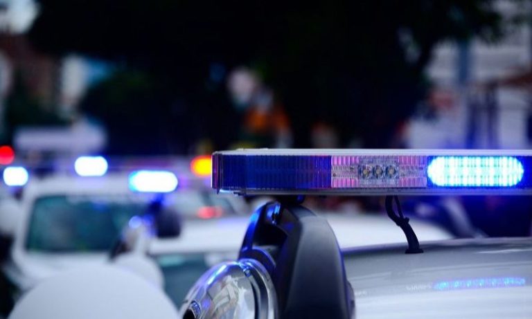 Homem é salvo de tribunal do crime por policiais militares em Viana