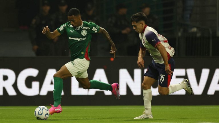 Palmeiras joga mal, leva gol nos acréscimos e empata com Cerro Porteño