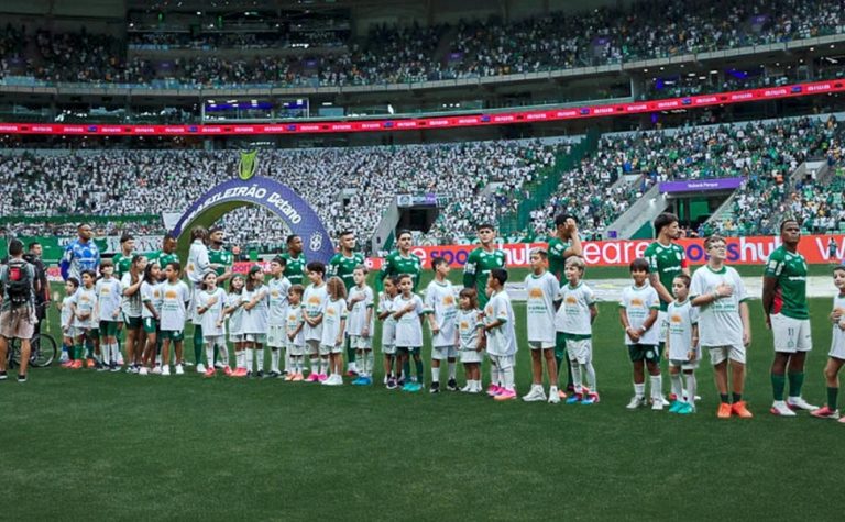 Palmeiras se afoba, é contido pelo Inter e empata em casa