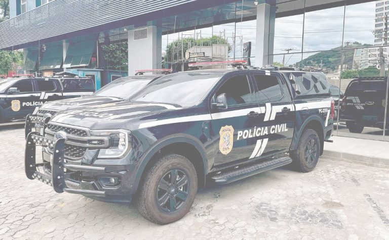 Polícia investiga morte de 12 gatos em condomínio de Vila Velha