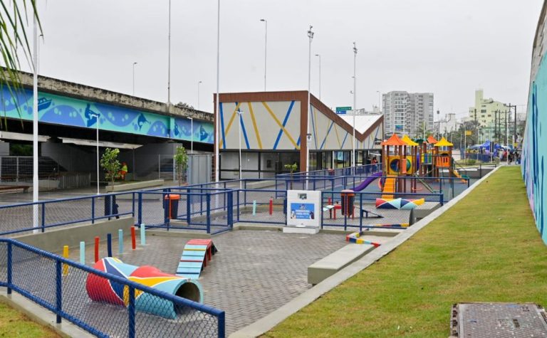 Prefeitura entrega Centro Náutico em Pontal de Camburi e impulsiona remo capixaba