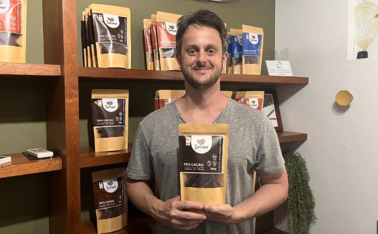 Produtor abre fábrica de chocolate e é premiado no Espírito Santo