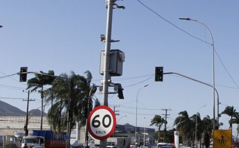 Radares de 60km/h são instalados em rodovia estadual em Cachoeiro de Itapemirim