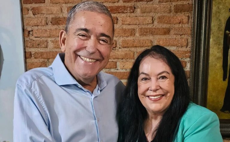 Rose de Freitas escolhe Marcus Vicente como suplente ao Senado