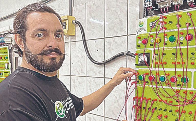 Ter mais de uma carreira será cada vez mais comum, dizem especialistas